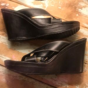 Ladies black Harley Davidson wedge sandals Sz.9.5
